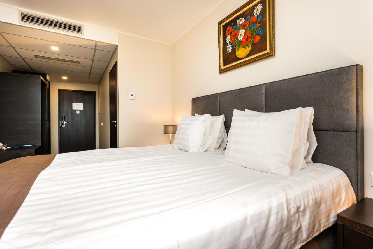 Adoryal Hotell تالين المظهر الخارجي الصورة