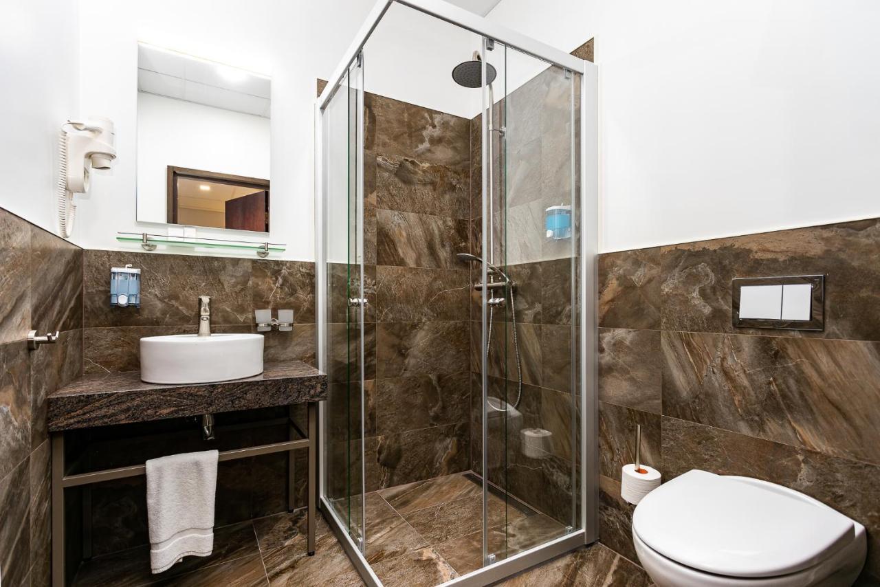 Adoryal Hotell تالين المظهر الخارجي الصورة