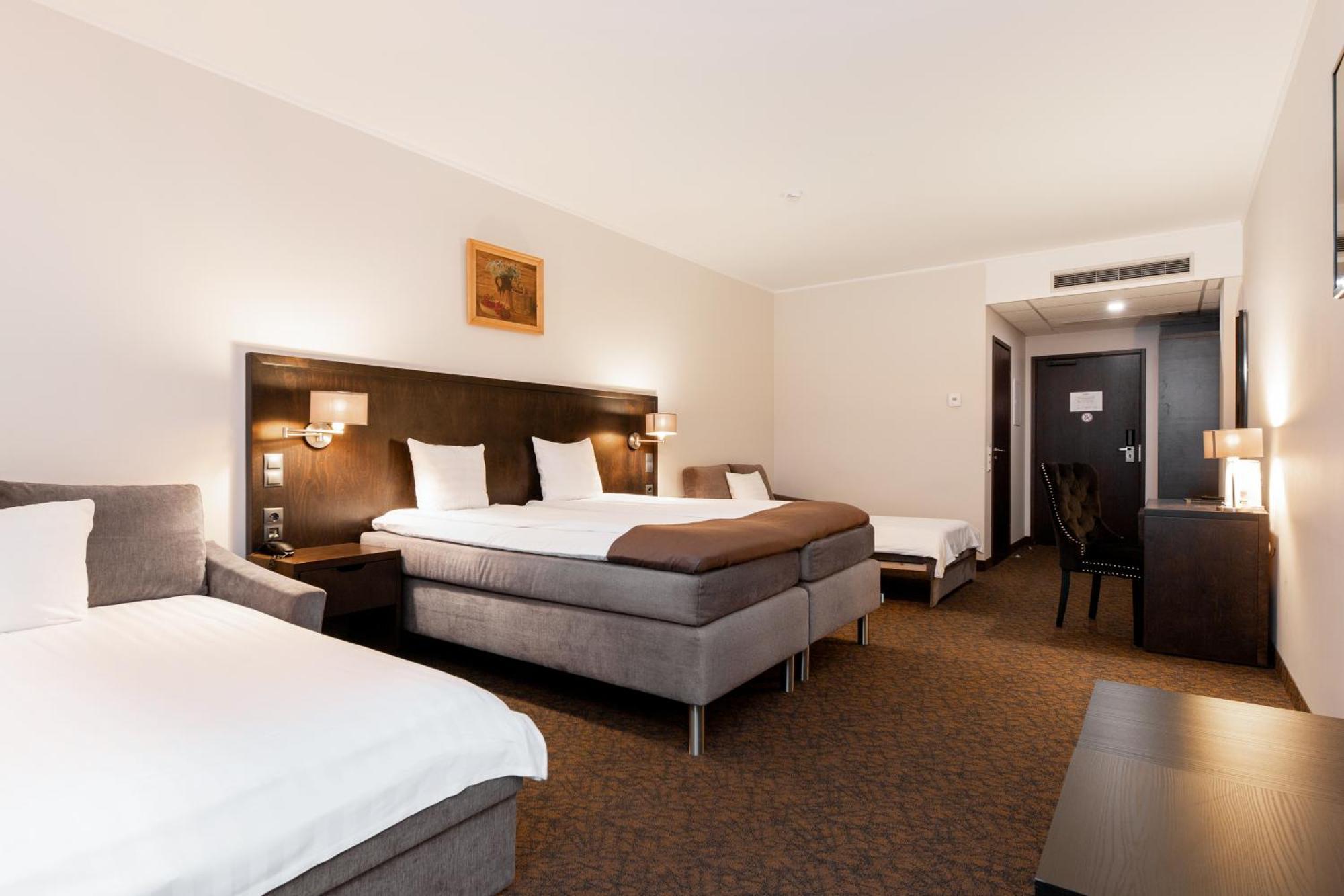 Adoryal Hotell تالين المظهر الخارجي الصورة