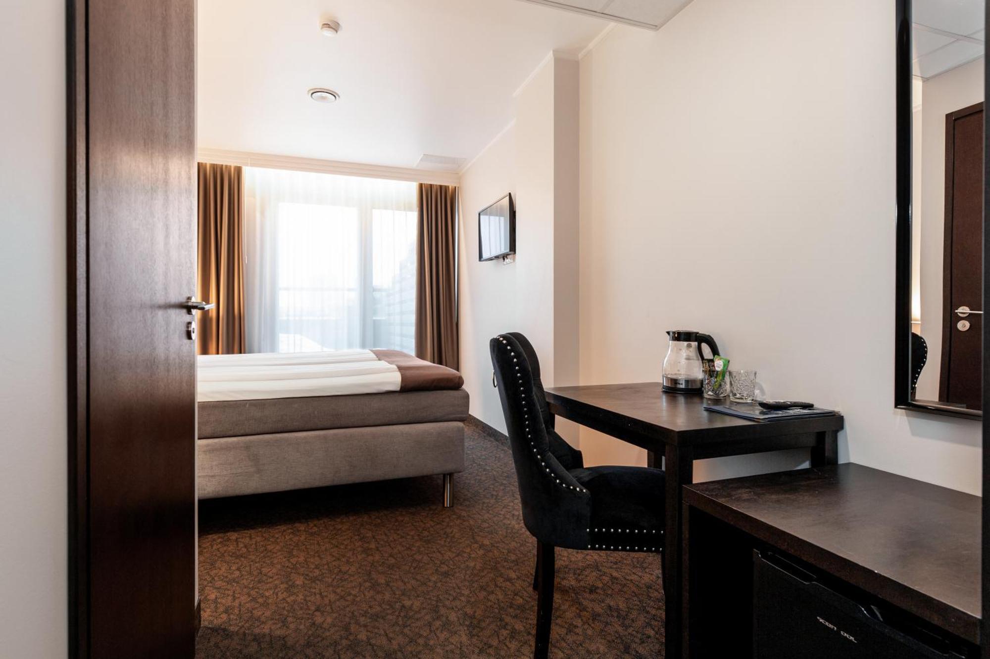 Adoryal Hotell تالين المظهر الخارجي الصورة