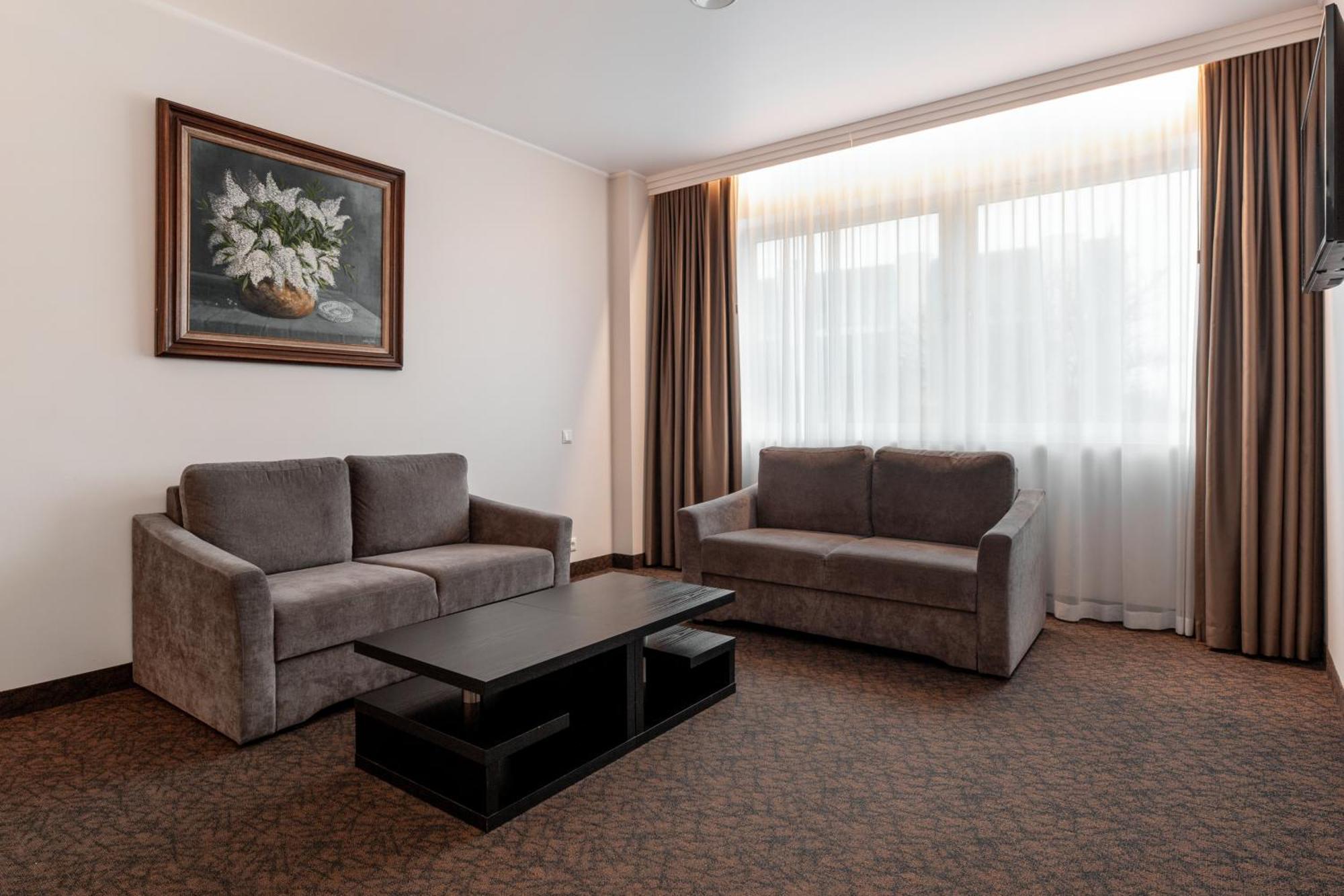 Adoryal Hotell تالين المظهر الخارجي الصورة
