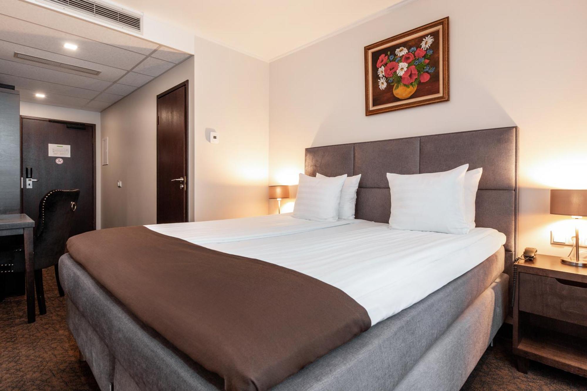 Adoryal Hotell تالين المظهر الخارجي الصورة